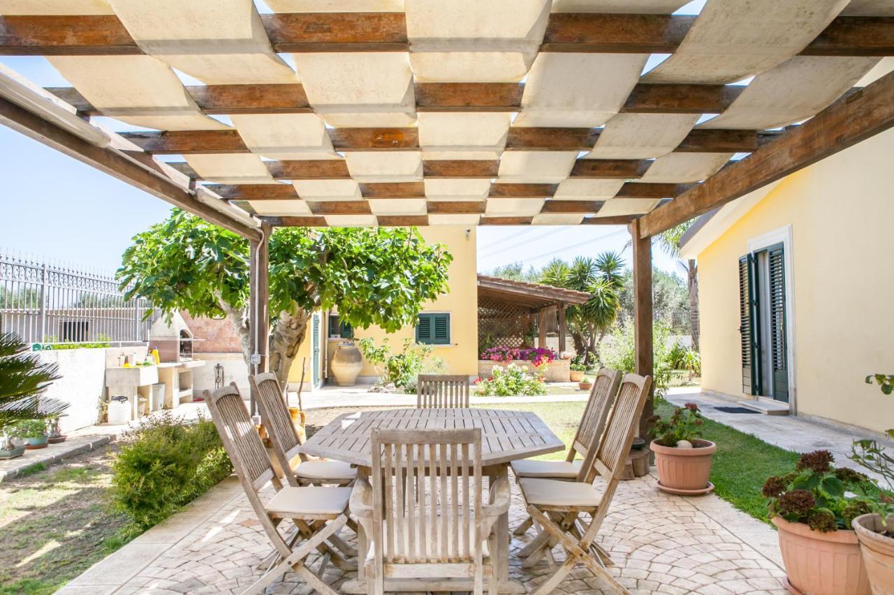 B&B I Tre Ulivi Salice Salentino Exterior foto
