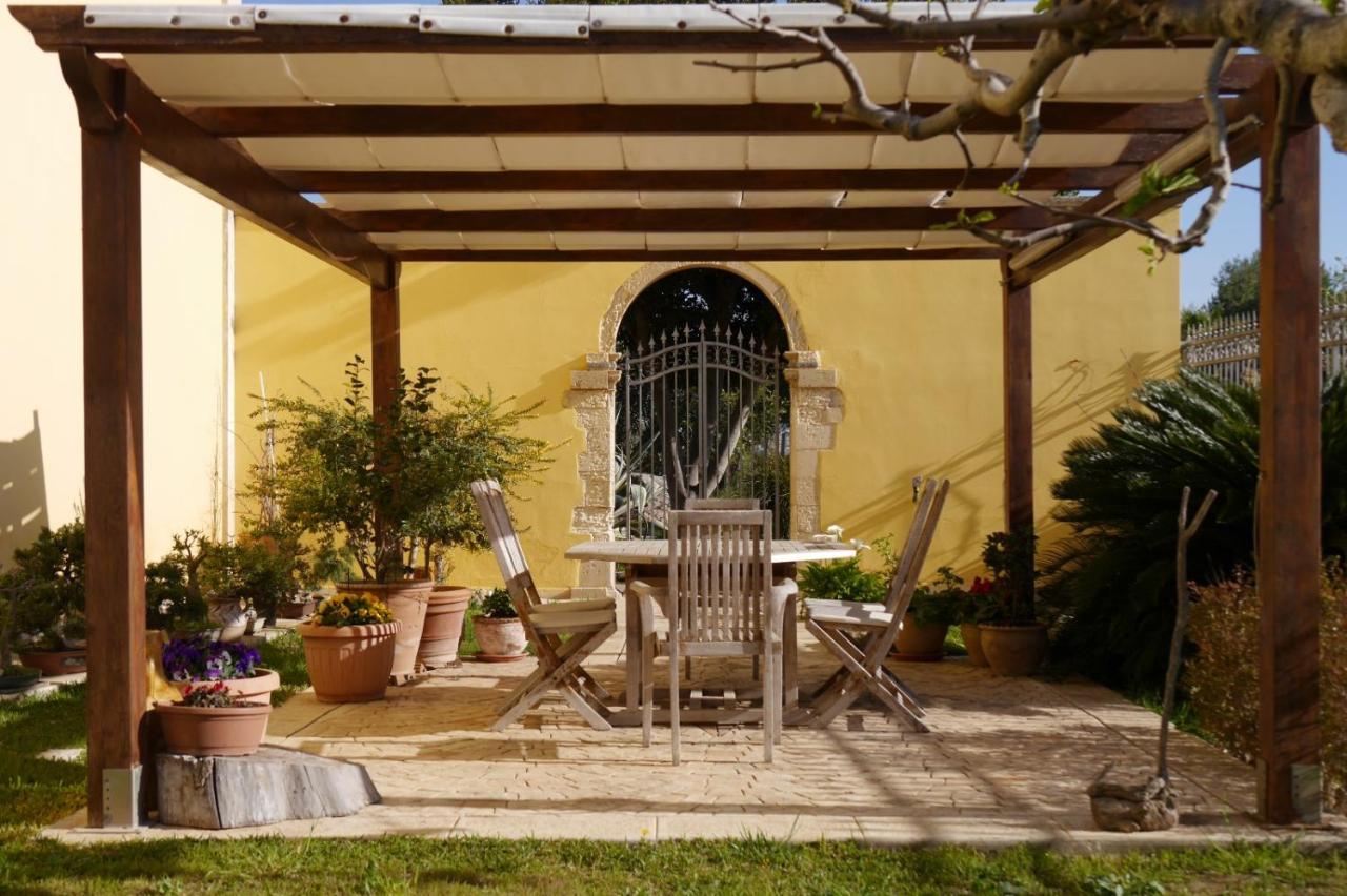 B&B I Tre Ulivi Salice Salentino Exterior foto