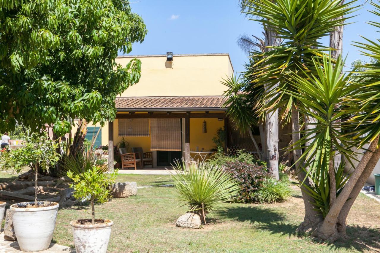 B&B I Tre Ulivi Salice Salentino Exterior foto
