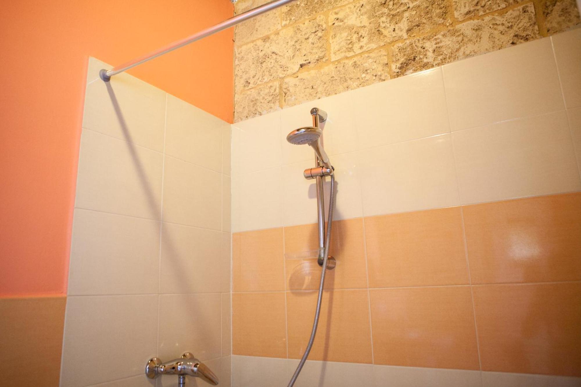 B&B I Tre Ulivi Salice Salentino Habitación foto